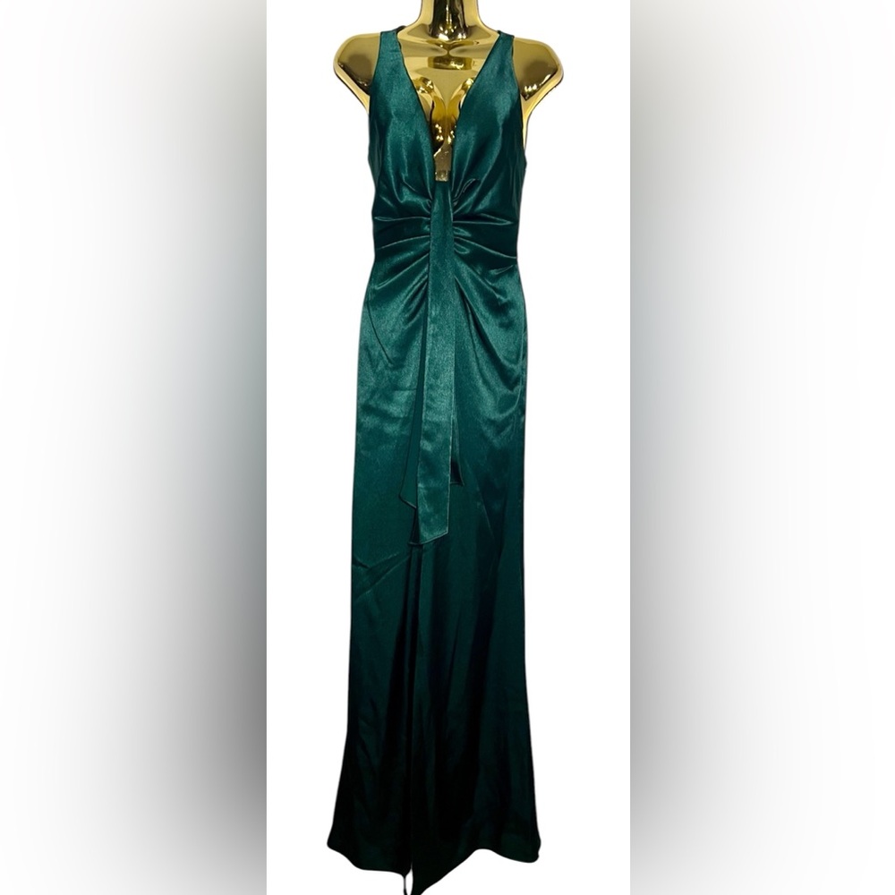 Aidan by Aidan Mattox green satin plunge evening gown 8 cocktail wedding formal